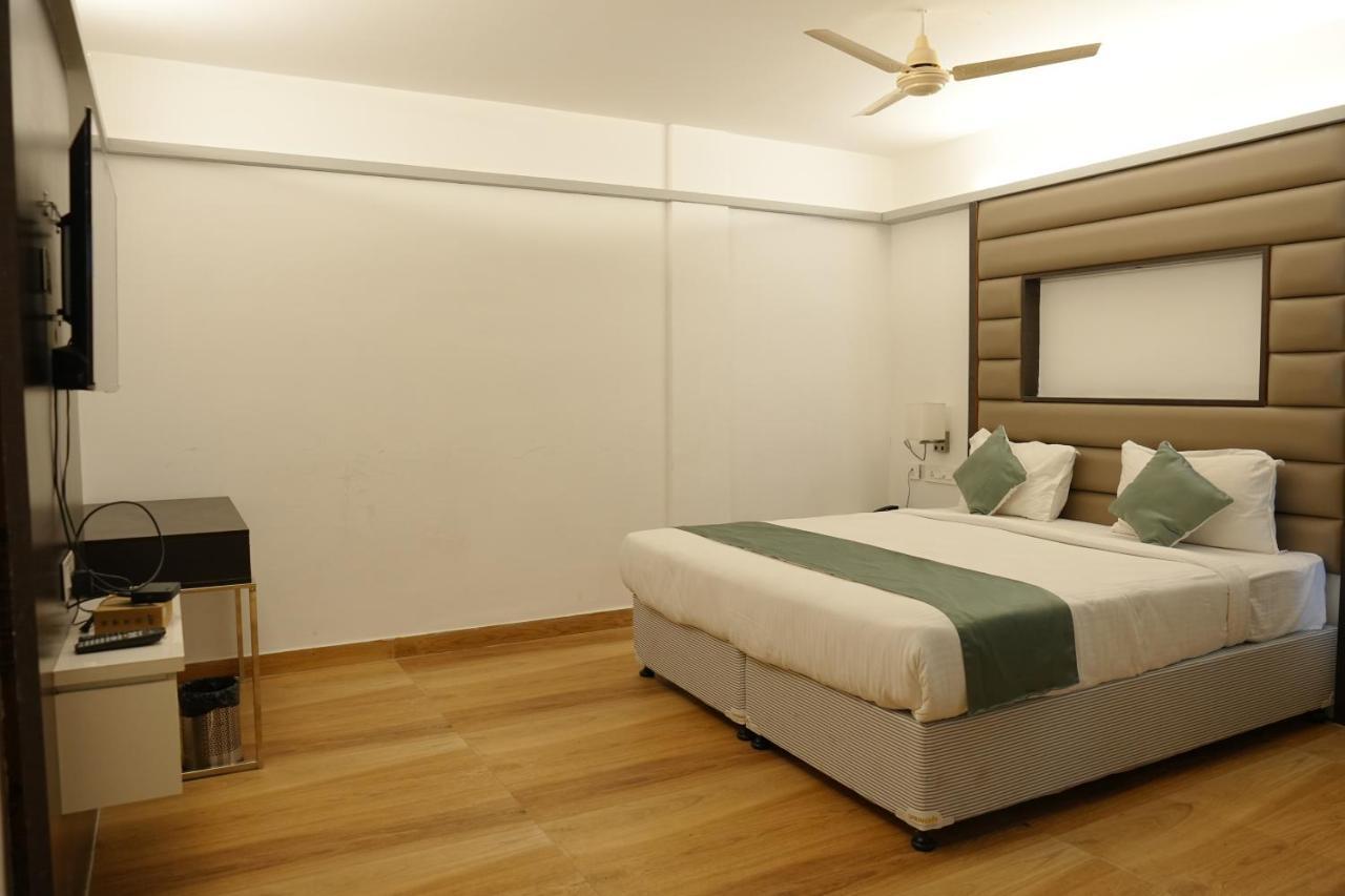 Khammam Hotel Konark מראה חיצוני תמונה